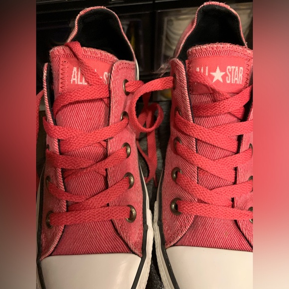 Converse - Picture 3 of 6